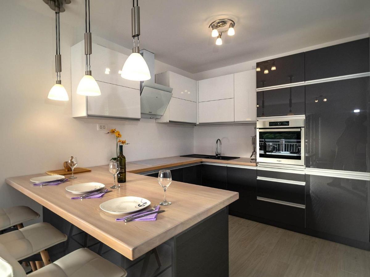 Apartments Snjezana Povlja  Εξωτερικό φωτογραφία